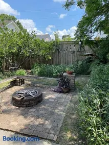 East Riverside- Great Location-Quiet & - Image 2