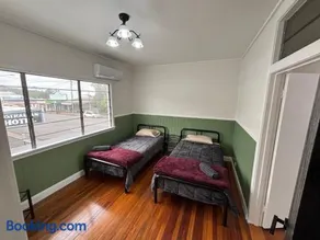 Tin Town suites - Image 2