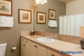 28 Fremont Crossing - Image 4