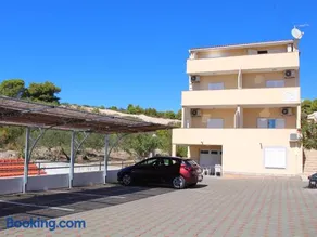 Apartment Jure - Image 2