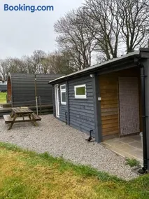 Trevessa camping pod - Image 2