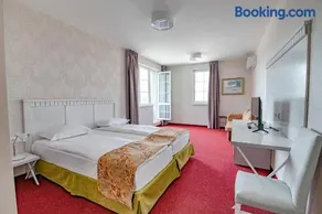 Glamping Alliance Hotel - Image 3