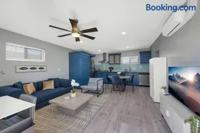 Broadway Casita - Remodeled Minutes from U of A - Image 1