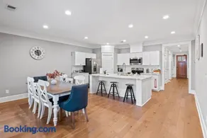 Big Modern Home with Ample Parking - Image 1