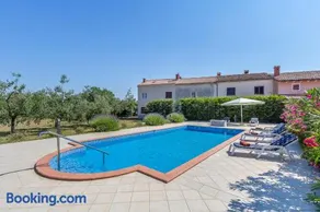 Pool & Sun Villa Rici - Image 3