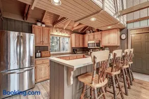 The BearFoote Chalet - Image 5