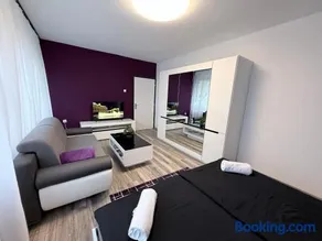 COSMOPOLITAN Apartman - Image 2