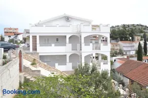 House with Sea View - Image 5