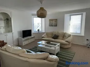 Town Centre Flat For Two Adults in Blairgowrie - Image 2