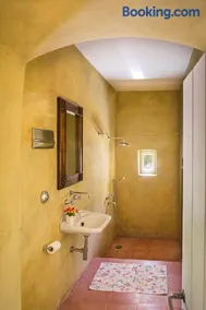 Hasienta House - Image 2