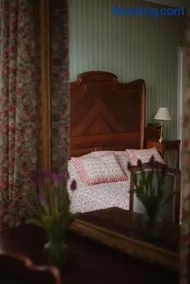 Romantic French family home - Image 2