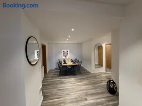 Moderne Designwohnung für 6 Personen mit 2 Bädern - Image 3