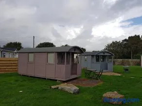 Acorn Camping and Caravan Park - Image 2