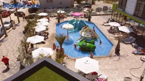 Paradise Sea View 2BD apt Spa n Pools beach resort - Image 3