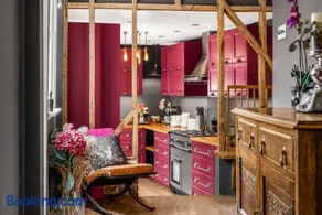 Stunning 4-Bed Hertford Townhouse Sleeps 8 - Image 3