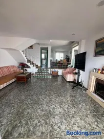 Akimaria Residence - Image 4