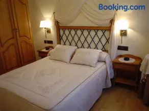 Hostal Restaurante Arangoiti - Image 1
