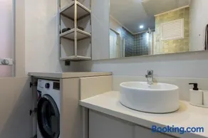Sirius Snitch Luxury Residence with Pool & Spa - Image 4