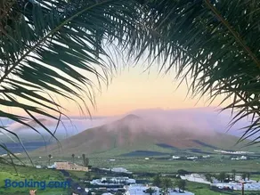 Haley's - Luxury Villa in Lanzarote with Panoramic Ocean Views - Image 4