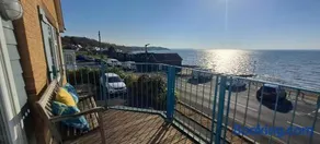 Princes Esplanade-Beachfront House with Balcony a stone throw from Gurnard Beach - Image 3