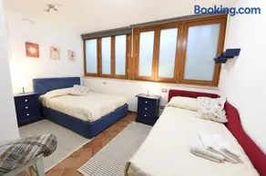 Egea Beach House - Image 4