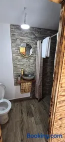 lazy trout house - Image 4