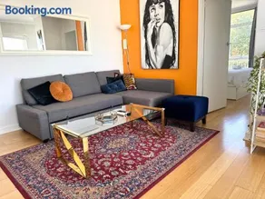 1 bedroom Boutique in St Kilda East with secure parking - Image 3