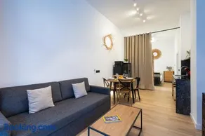 The Blasco Ibañez Apartments - Image 2