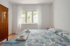 Waterfront Seaview Apartment Maria - Image 5