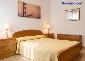 Welcoming Apartment in A Coruña, 90 m², Balcony - Image 2