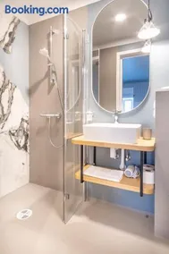 Alice Backyard Holiday Home - Apartments, Rooms & Exclusive Cave Saunas - Image 3