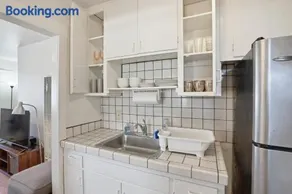 Golden Hill 1 bedrooms - Image 4