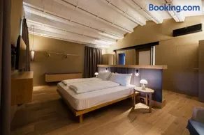 Rara Factory Design House - Image 3