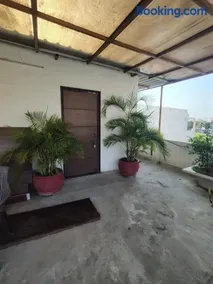 Rooftop Retreat- Peaceful & Luxurious Homestay BnB - Image 3