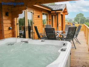 Manor Farm Lodges - Dragon Lodge - Image 2