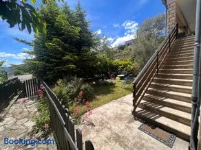 Appartement calme avec jardin dans maison - Image 2