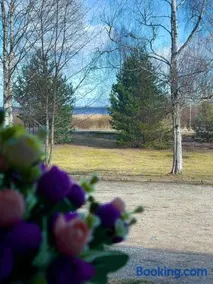 Lake hostel - Image 1