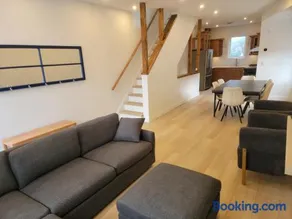 672 Wellington - Stay in the heart of Toronto - Image 1