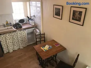 Simone's Tiny House - Image 5