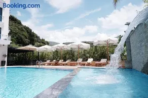 Sea View Hotel - Image 4