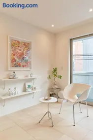 Mint House Ebisu - 3 Story, Artsy & Modern Home in Shibuya - Image 2