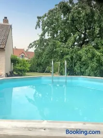 Villa charmante à Saint-Martin-Longueau avec piscine privée - Image 2