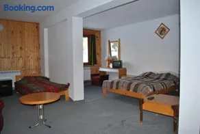 Kris Guesthouse - Image 4