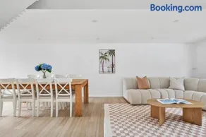 ALFRE53R - Rozelle Garden House - Image 2