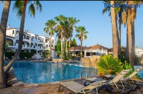 Oasis Cala’n Porter con piscinas y junto la playa. - Image 1