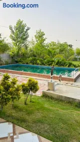 farm house - Image 1