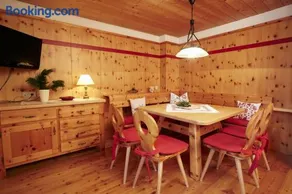 Kinderfreundliche Wohnung mit Terrasse, Grill und Garten | Nah am Skifahren - Image 2
