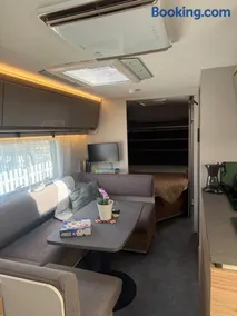 HellOVE Premium Air-C Caravans Nowe Klimatyzowane Przyczepy - Kite & Wind, Półwysep Helski - Image 3