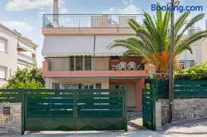 Holiday House In Epanomi - Image 2