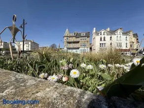 The Eastleigh - Image 2